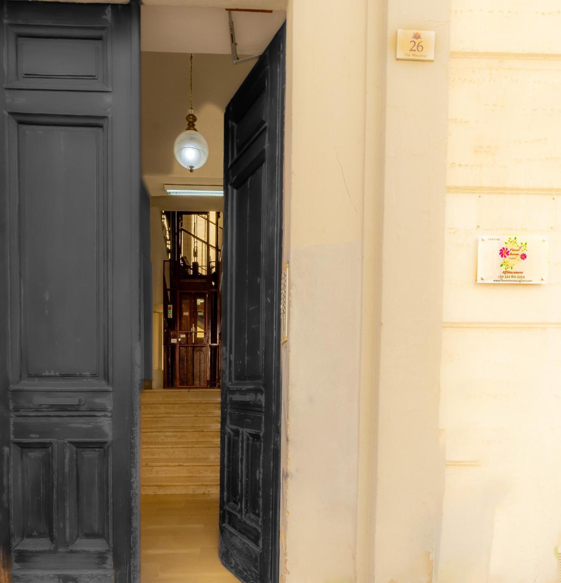 Flower Rooms カリアリ エクステリア 写真